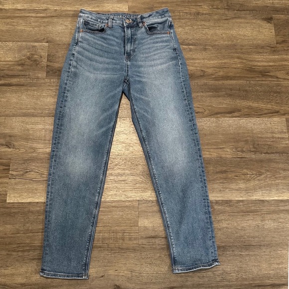 American Eagle Outfitters Denim - American Eagle Mom Jean Womens 4 Regular Medium Wash High Rise Stretch Denim